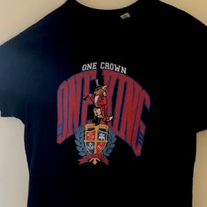 Akoo LFLW “One Crown One King” shirt